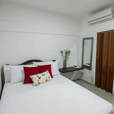 Hospedaje Rosa Blanca Cartagena Eksteriør billede